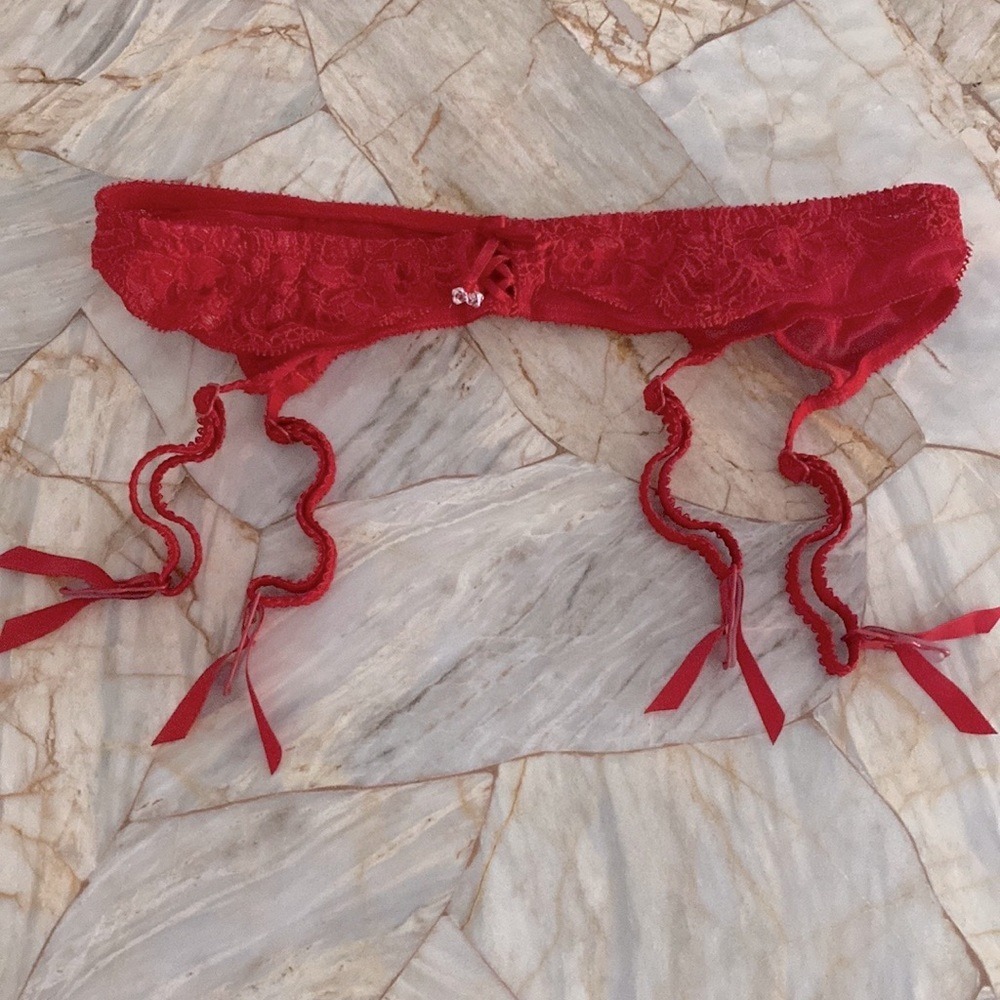 VS XS/S Garter w Red Crystals Vintage Y2K Seduction style